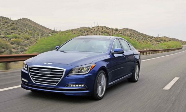 201412151131132015_Hyundai_Genesis
