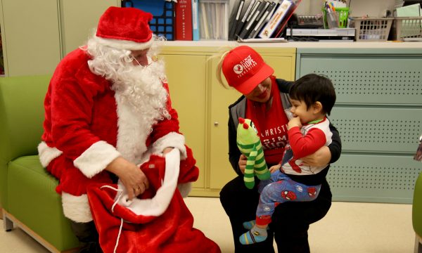 20141225144703Nothing_better_than_Santa_Claus_and_presents_