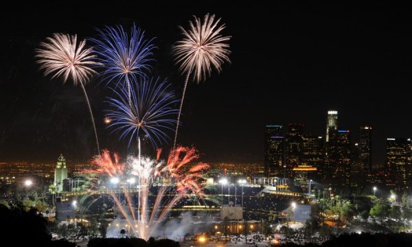 20141231160811NYE_Los_Angeles