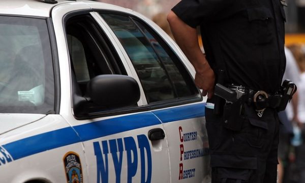 20150106094703NYPD_shot