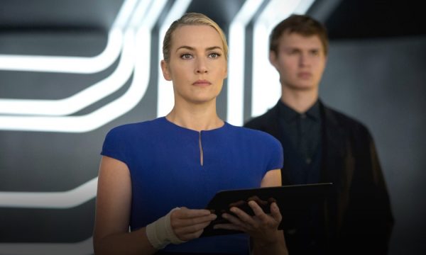 20150318120357_Divergent_Series__Insurgent__movie_review_by_Pamela_Price