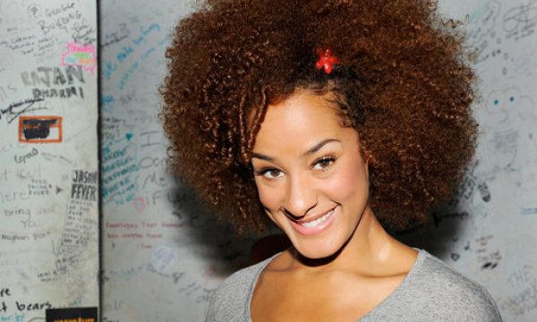20150330013338Calise_Hawkins__Funny_Girls__interview_by_Pamela_Price