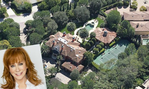 20150706181114Reba_McEntire_mansion_sale