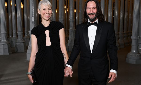 LOS ANGELES, CALIFORNIA - NOVEMBER 04: (L-R) Alexandra Grant and Keanu Reeves, wearing Gucci, attend the 2023 LACMA Art+Film Gala, Presented By Gucci at Los Angeles County Museum of Art on November 04, 2023 in Los Angeles, California. (Photo by Michael Kovac/Getty Images for LACMA)