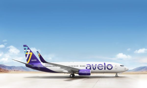 avelo plane