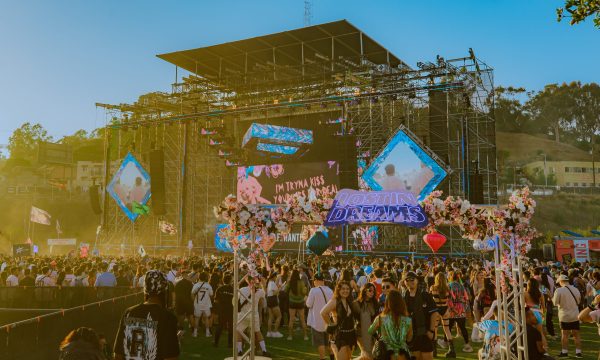 All media is ritefully owned and created by Keiki-Lani Knudsen.