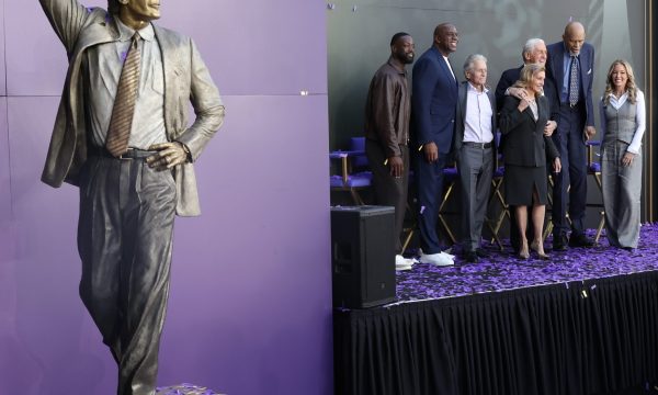 LOS ANGELES LAKERS UNVEIL PAT RILEY STATUE
