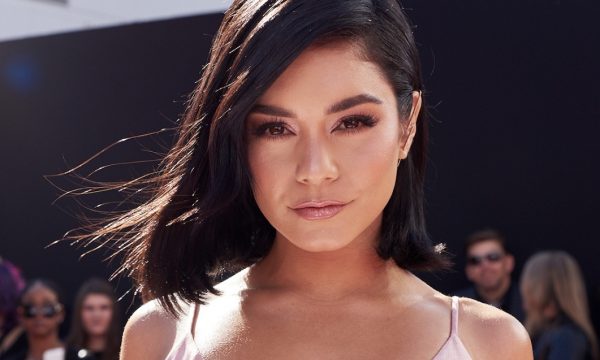 vanessa hudgens, host, 2022 mtv