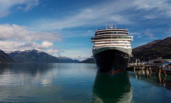 Whittier_Ship-Train_Port_20220904_0162