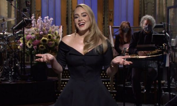 adele-on-snl-696x442
