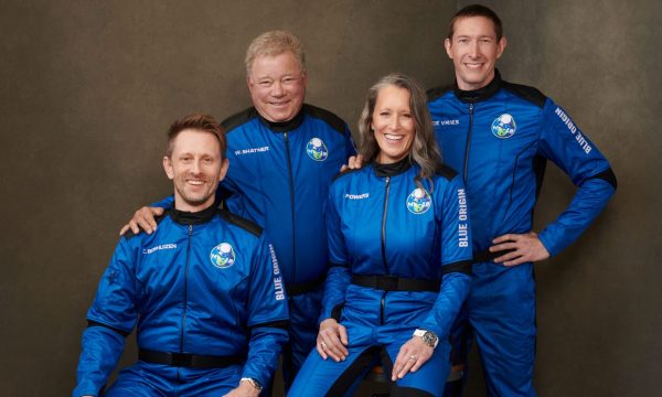 blue-origin-ns18-training-crew-portrait-october-10-2021
