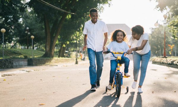 child-couple-cyclist-1128318