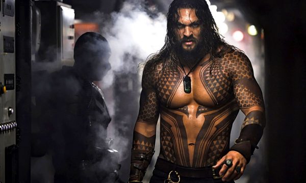 jason-momoa-in-aquaman-2018-kp-1360x768