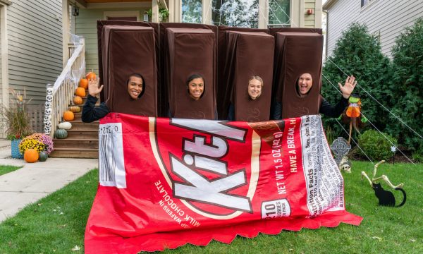 KIT KAT Costume Wrapper