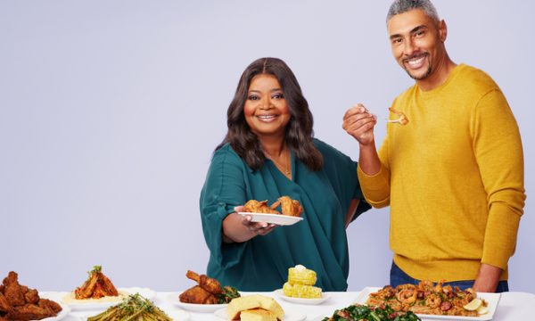 octavia-spencer-and-dook-chase-on-family-recipe-showdown