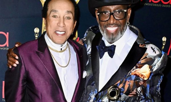 Otis Williams and Smokey Robinson at Hollywood Beauty Awards