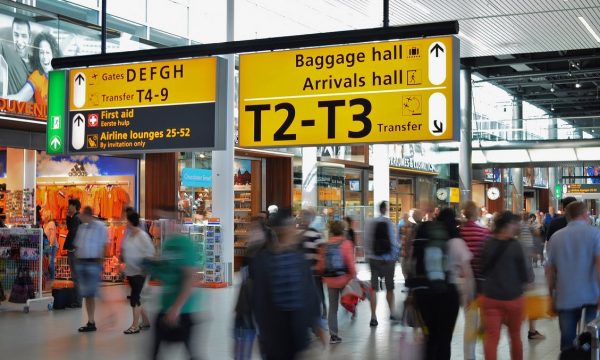 people-sign-traveling-blur