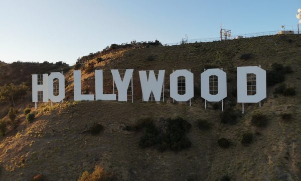 hollywood sign lit up