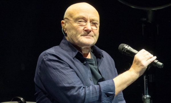 phil-collins-injury