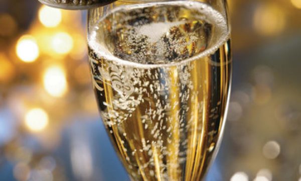 prunier_caviar_champagne_large
