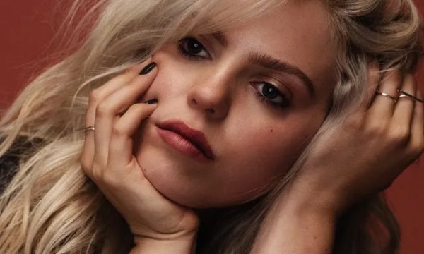 renee rapp now you see me now you dont