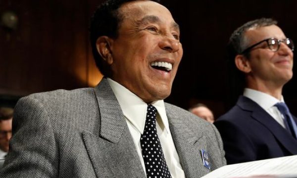 smokey-robinson-congress