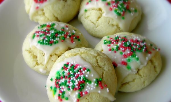 thumbnail_italian-anise-cookies-credit-httpbowlofmushblogspotcom