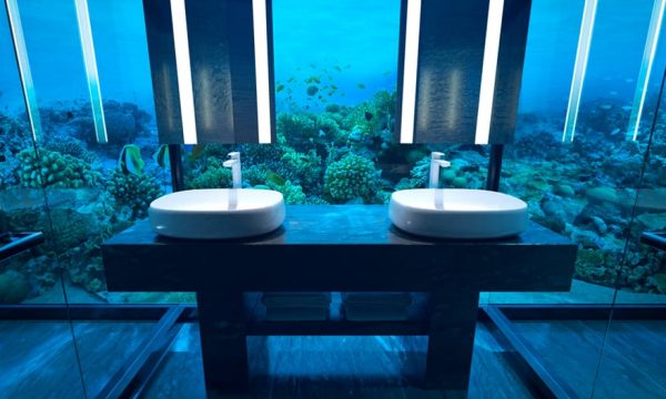undersea-villa-bathroom-880x800-1