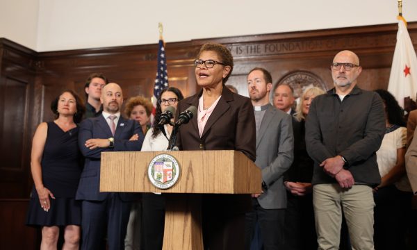 mayor karen bass, ice raids